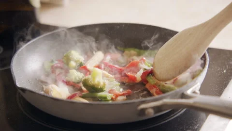 Vegetable Stiry Fry in Pan Steaming 60fps Copy 01 Stock Footage 189499795