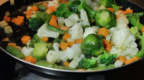 Vegetables are roasted Stock Footage 25719600