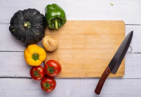 Vegetables from the cutting board 库存照片