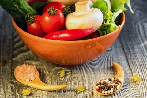 Vegetables, eggs and mushrooms. Rustic food Foto stock
