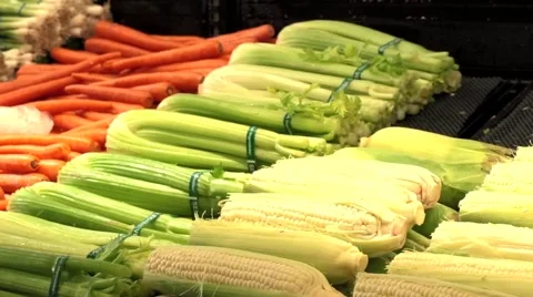 Vegetables in Grocery Store Vídeos de archivo 59083984