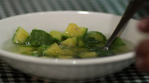 Vegetables soup Stock-Footage 32303954