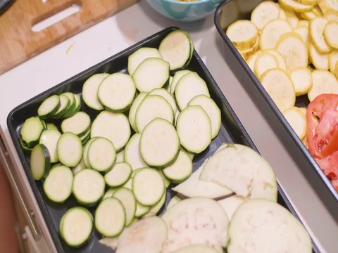 Vegetables on a table in slow motion Video stock 80544829