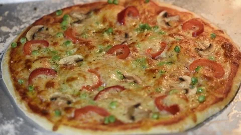 Vegetarian pizza with vegetables Video stock 81801207
