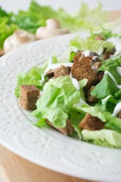 Vegetarian version of classic Caesar salad with mushrooms Foto stock