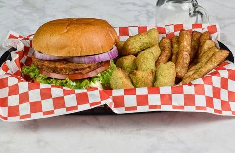 Veggie burger with  a side of veggie tots and veggie fries Foto stock