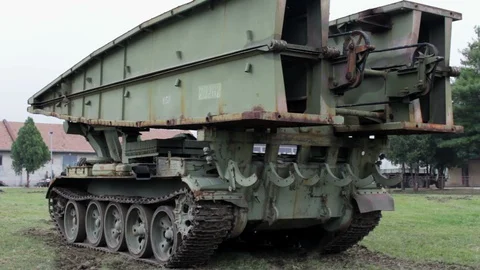 Vehicle engineering - pontoon bridge 動画素材 91729484