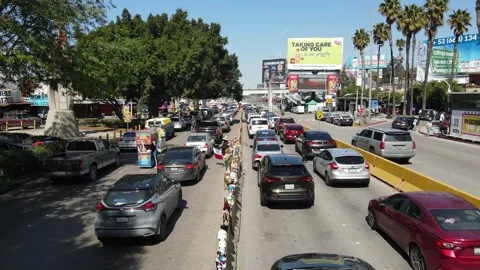 Vehicle queue at San Ysidro - Tijuana border crossing 스톡 동영상 303861311