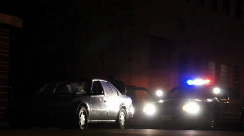 Vehicle Trunk Search at Night HD Vidéo 7731360