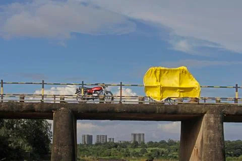 Vehicles on bridge Foto stock