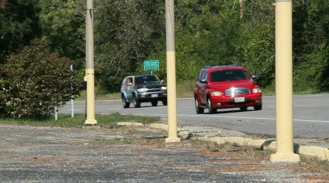 Vehicles going into Fairborn 動画素材 860969