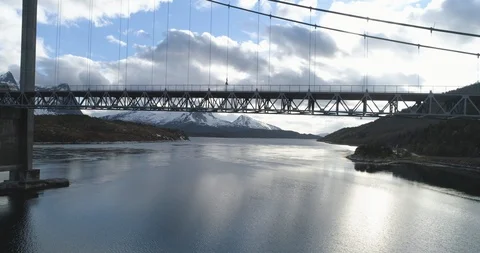 Vehicles passing through suspension bridge Video stock 85838893