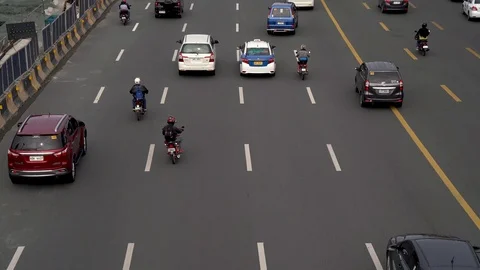 Vehicles on wide road Stock-Footage 124573775
