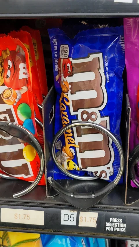 Vending machine candy Stock Footage 167398709