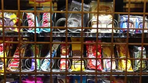 Vending Machine Germany Berlin Station | Sweets Cookies Snacks Chocolate Bars 库存影片 201611152
