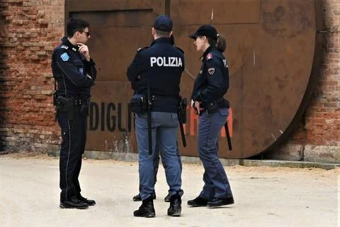 Polizia Stock Photos & Images ~ Royalty Free Images