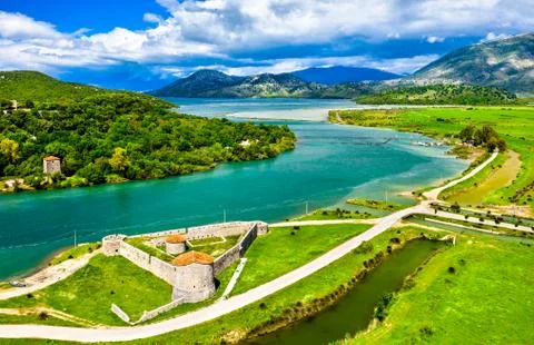 Venetian Triangular Castle and the Vivari Channel at Butrint in Albania Fotos de archivo