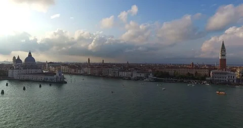 Venezia, Venice panoramic dinamic view at sunset, Giudecca Canal UHD, 4K Stock Footage 70901827