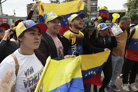 Venezuelans in Colombia react to the capture of Nicolas Maduro, Bogota - 04 Jan  Stock Photos