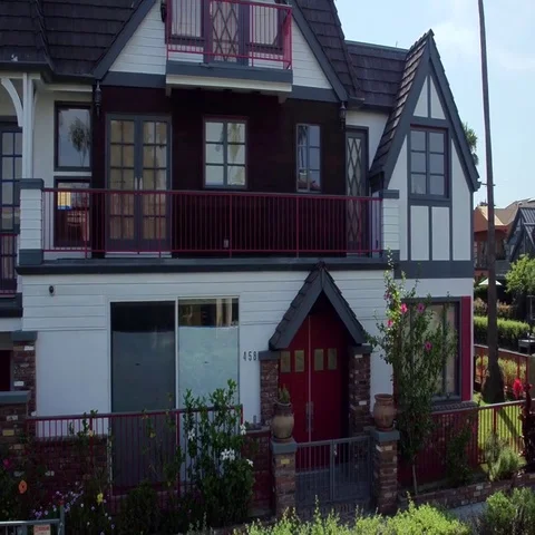 Venice beach canals homes Stock Footage 69399323