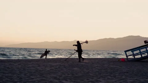 Venice Beach cleaner Stock Footage 155564460