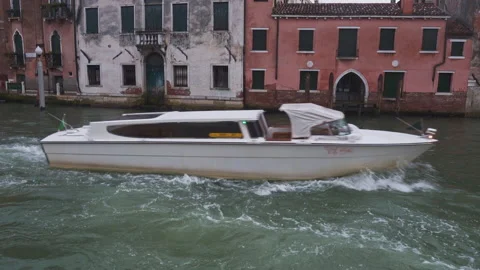 Venice by boat Vídeo Stock 169442906