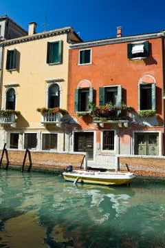 Venice canal and house Stock-Fotos