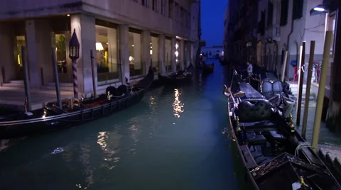 Venice channel at night Stockbeeldmateriaal 68034315