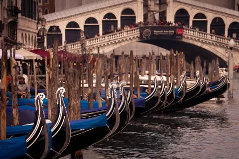 Venice gondolas at the pier Foto stock
