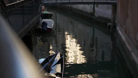 Venice gondolier Stock Footage 161196069