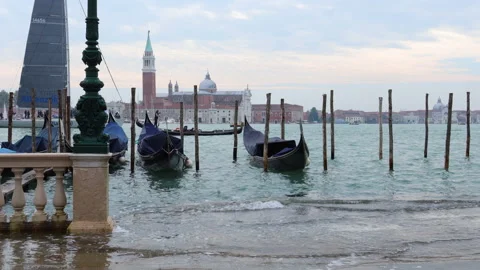 Venice with hight tide Stock Footage 141840873