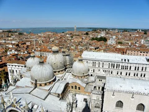 The Venice lagoon with its monuments, St. Mark's Square 库存照片