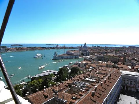 The Venice lagoon with its monuments, St. Mark's Square 库存照片