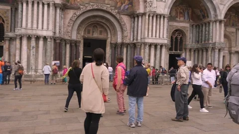 Venice St. Marks Square Piazza San Marco basilica tourists Stock-Footage 98927292