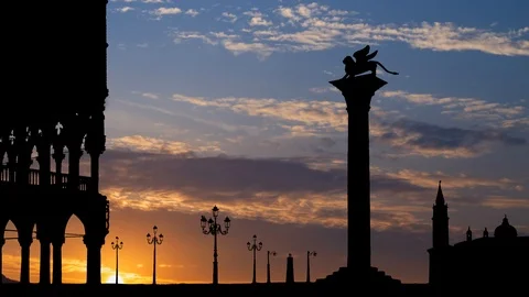 Venice: St Mark's Square, Winged Lion and Doge's Palace, Time Lapse at Sunrise Stock Footage 117634007