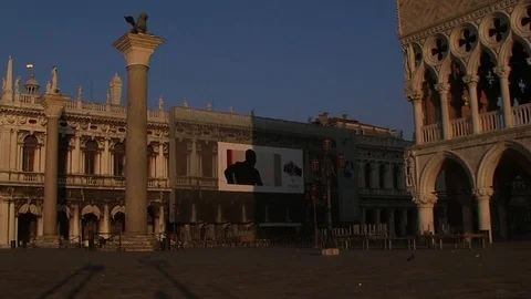 Venice15.0 Stock Footage 90022005