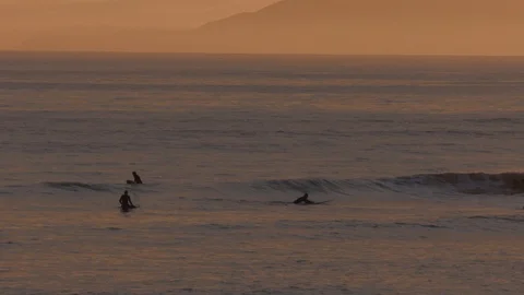 Ventura sunset surfing Видео 101255792
