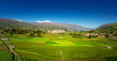 Verdant green patchwork agricultural landscape of Colca Canyon, Chivay Stock Footage 331110251