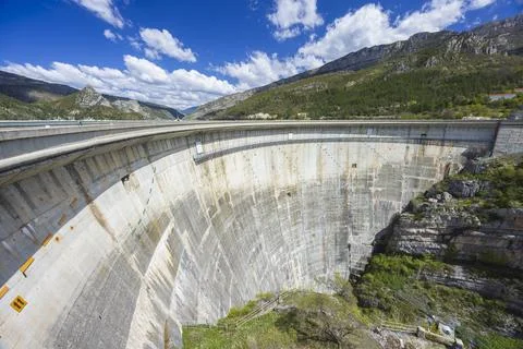 Verdon dam wall with engineering structure and mountains Stock Photos