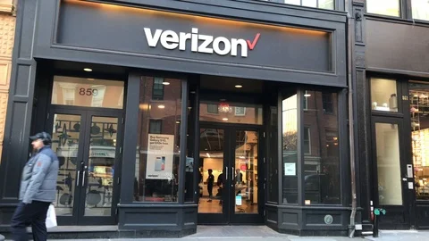 Verizon store Stock Footage 104582912