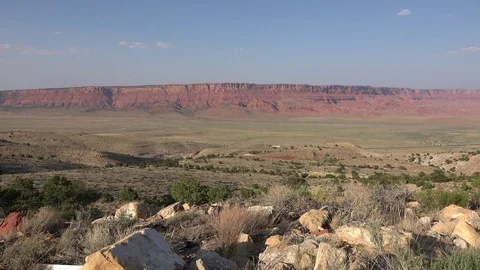 The Vermilion Cliffs viewed across US Route 89a, Arizona Stockbeeldmateriaal 97062931