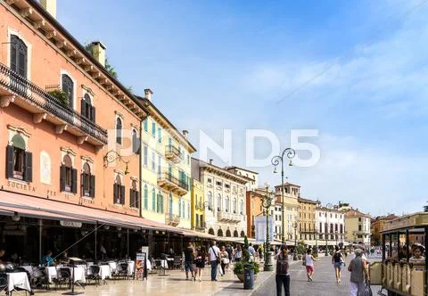 Verona, ITALY - September 3, 2016. Beautiful street view of Verona center. S Stock Photos