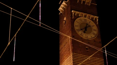 Verona: Torre dei Lamberti Clock Stock Footage 102744310