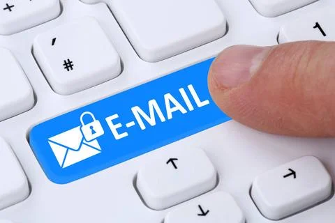 Verschlüsselte sichere E-Mail Email Mail senden im Internet Verschlüsselte. Stock Photos