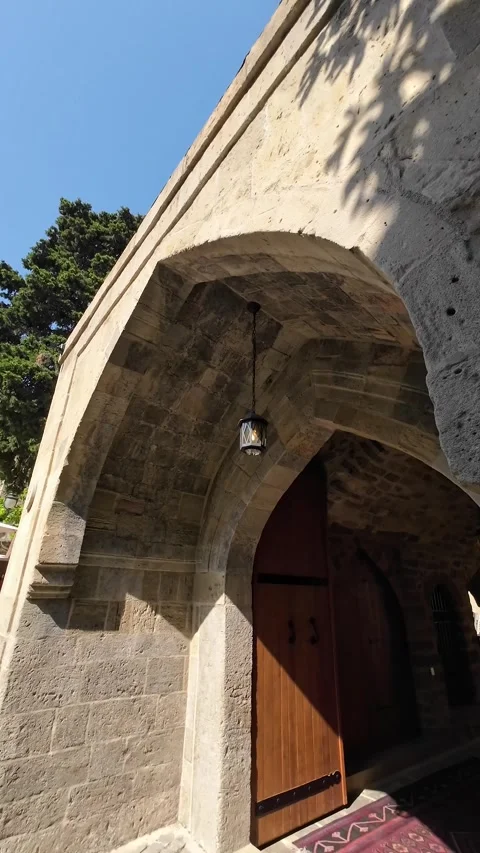 Vertical 4K Cinematic View of Historic Landmarks in Baku Old City Stock Footage 339097079
