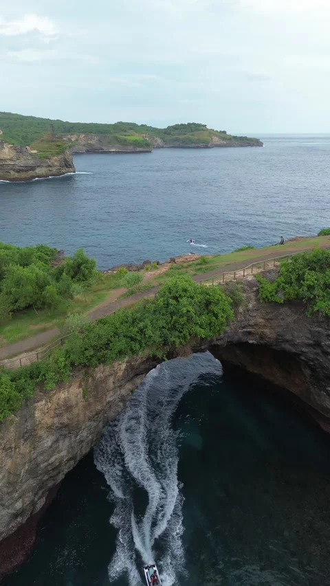 Vertical 4K Drone Broken Beach Nusa Penida Bali Indonesia Stock Footage 337866704