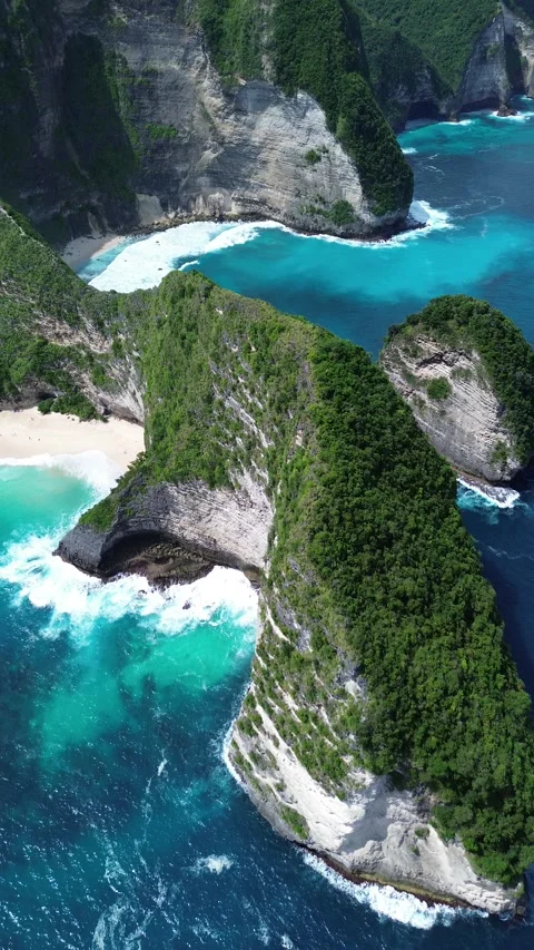 Vertical 4K Drone Kelingking Beach Nusa Penida Bali Indonesia Stock Footage 337866537
