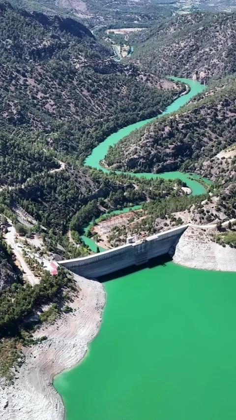 Vertical 4k images of the dam Stock Footage 311051615