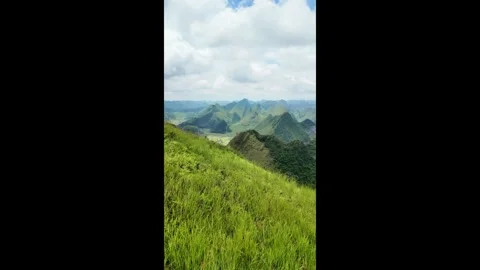 Vertical 4K Misty Rain in Guangxi Mountains Video stock 319422591