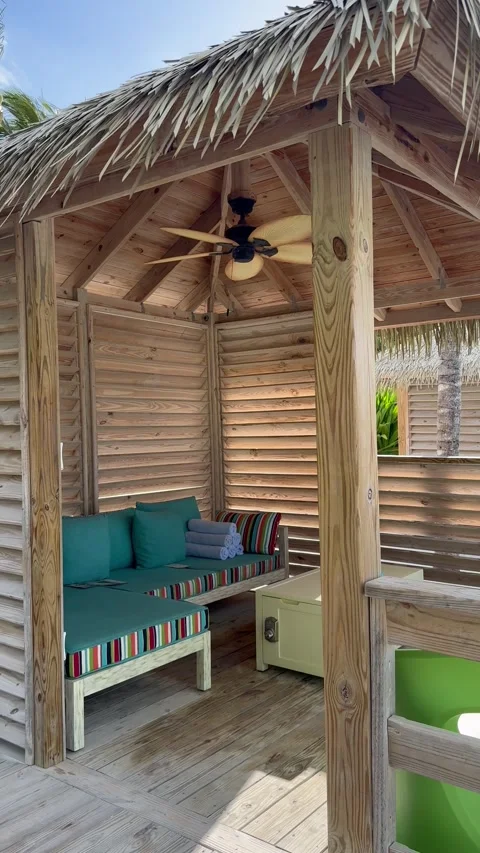 Vertical 4K Static View Of Empty Luxury Beach Cabana Interior At CocoCay Stock-Footage 335549408